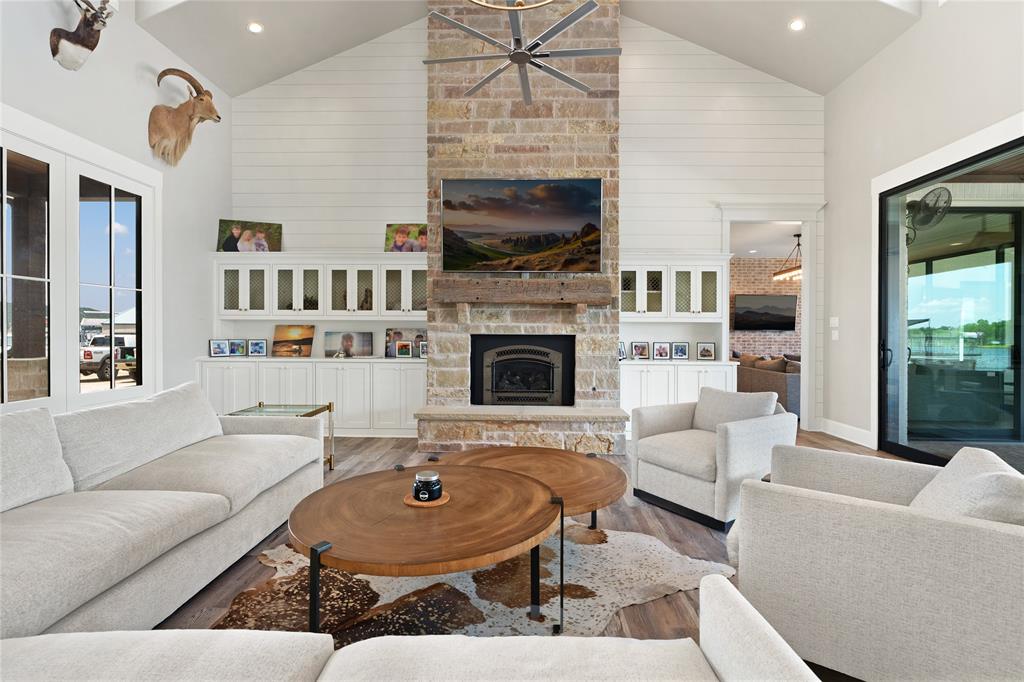 Gainesbend Park Lake - Residential