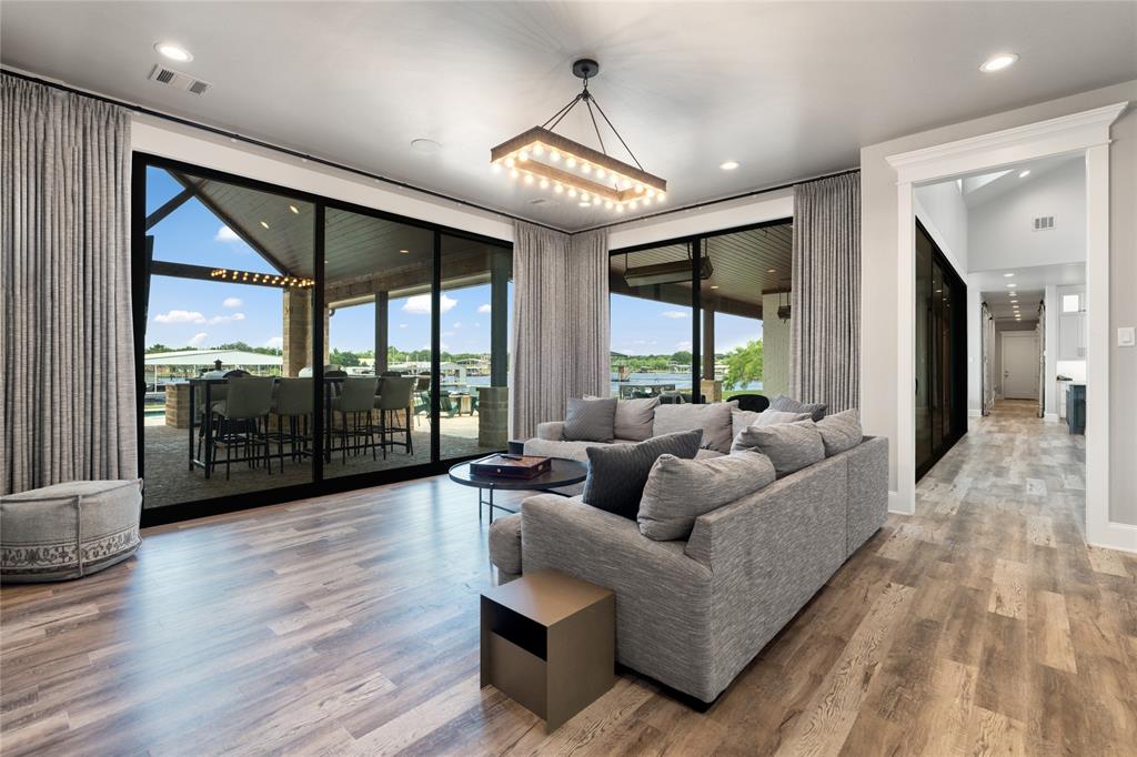 Gainesbend Park Lake - Residential