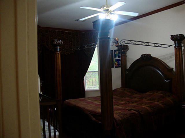 SHORES OF EASTERN HILLS 1 - Residential Lease