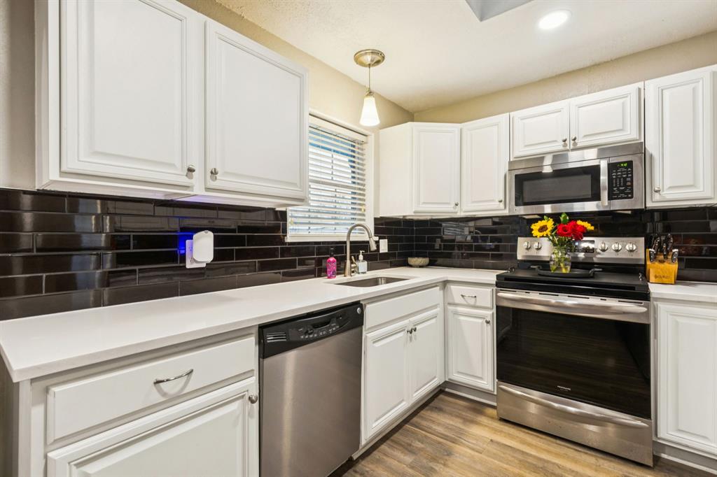 1712 Wildwood Street