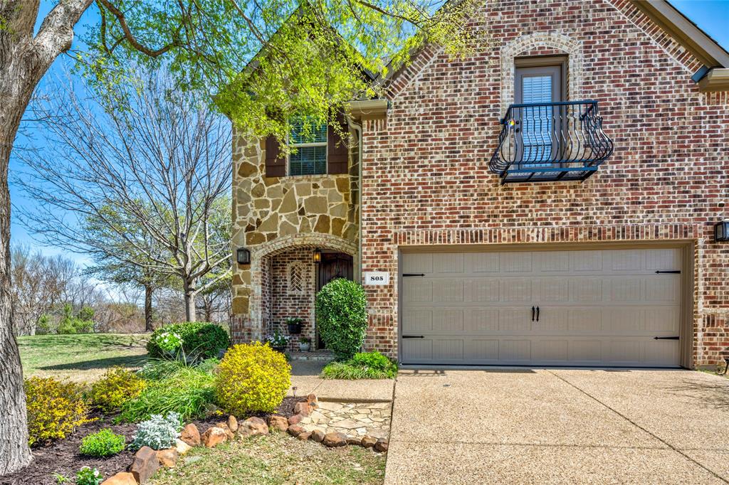 805 Deer Ridge Trail