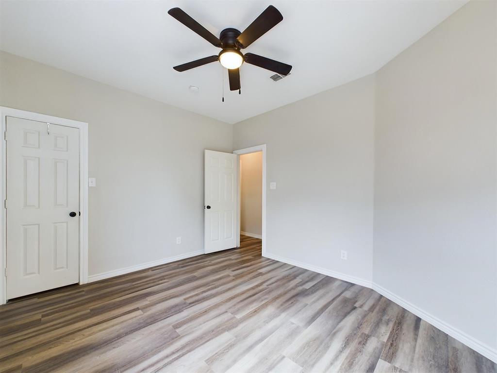 Meadows Of Roanoke Ph I - Residential Lease