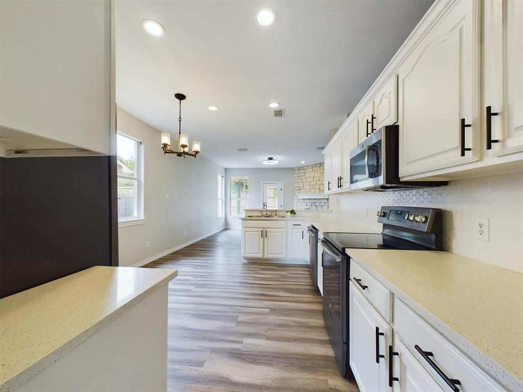 Meadows Of Roanoke Ph I - Residential Lease