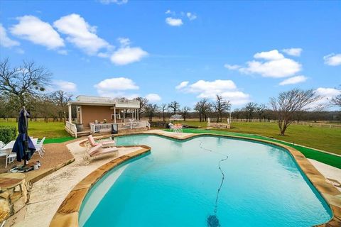 Tiny photo for 10827 Saint John Road, Pilot Point, TX 76258 (MLS # 20971626)