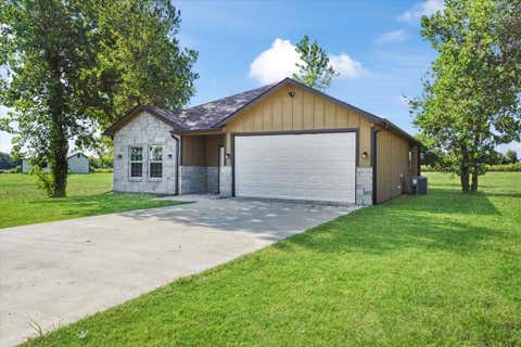 Photo of 300 Private Road 36008, Honey Grove, TX 75446 (MLS # 21355053)