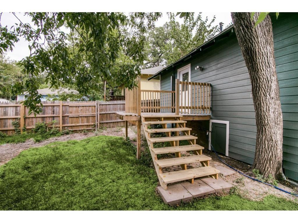 Miller & Stemmons Ballards - Residential