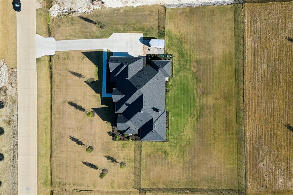 THE MEADOWS - Residential