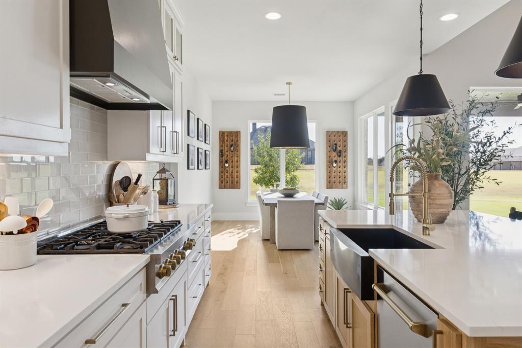 THE MEADOWS - Residential