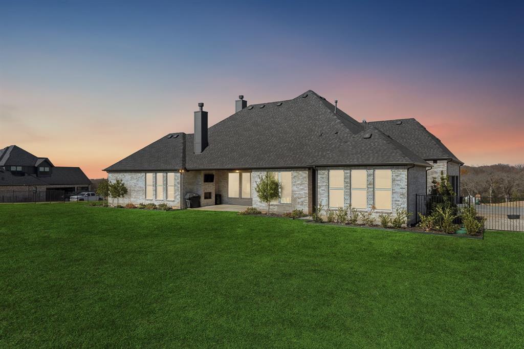 THE MEADOWS - Residential