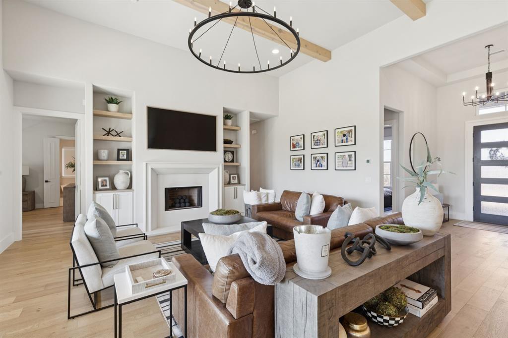 THE MEADOWS - Residential