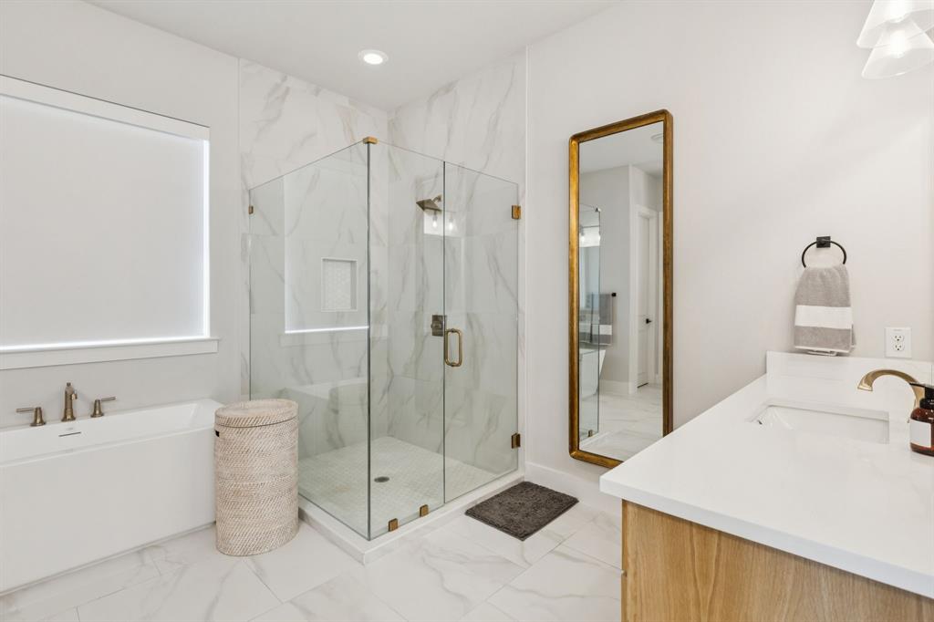 THE MEADOWS - Residential