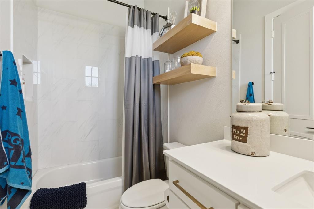 THE MEADOWS - Residential