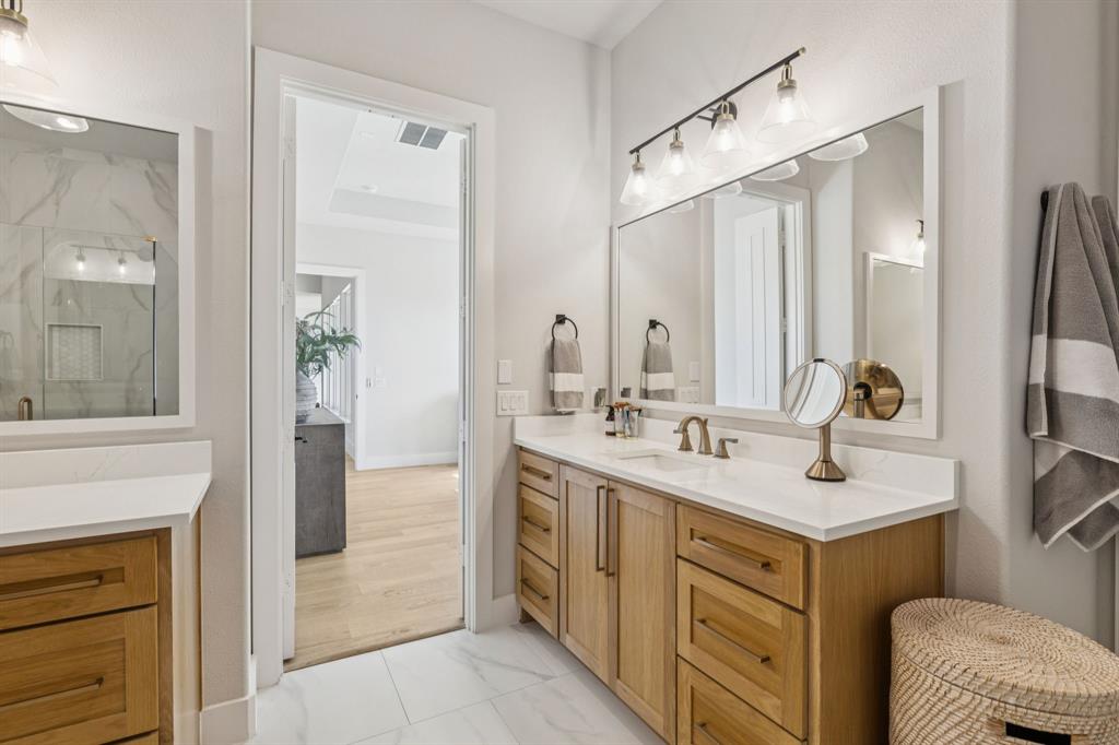 THE MEADOWS - Residential