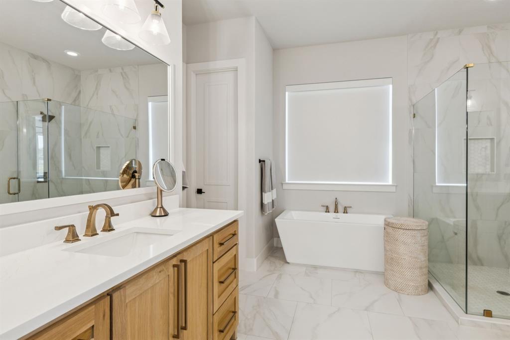 THE MEADOWS - Residential