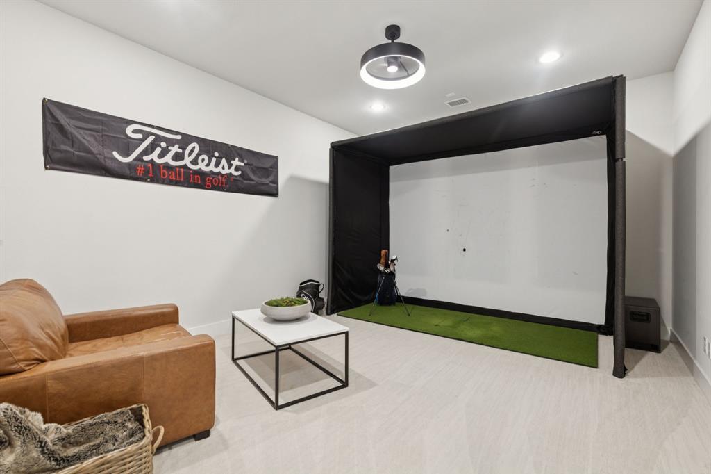 THE MEADOWS - Residential