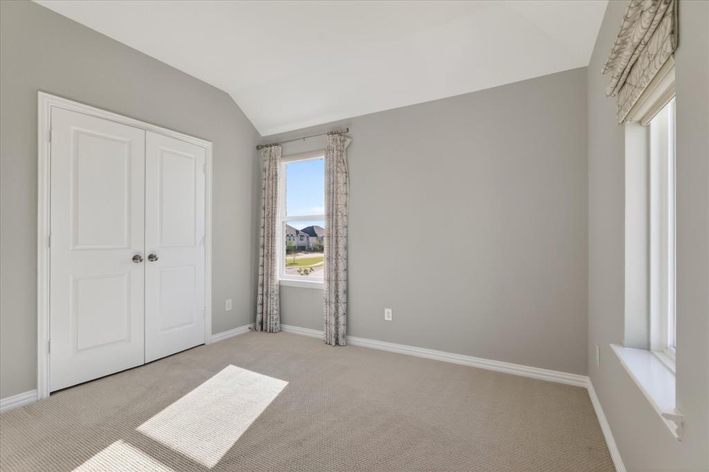 Castle Hills Ph 10 Lewisvil - Residential