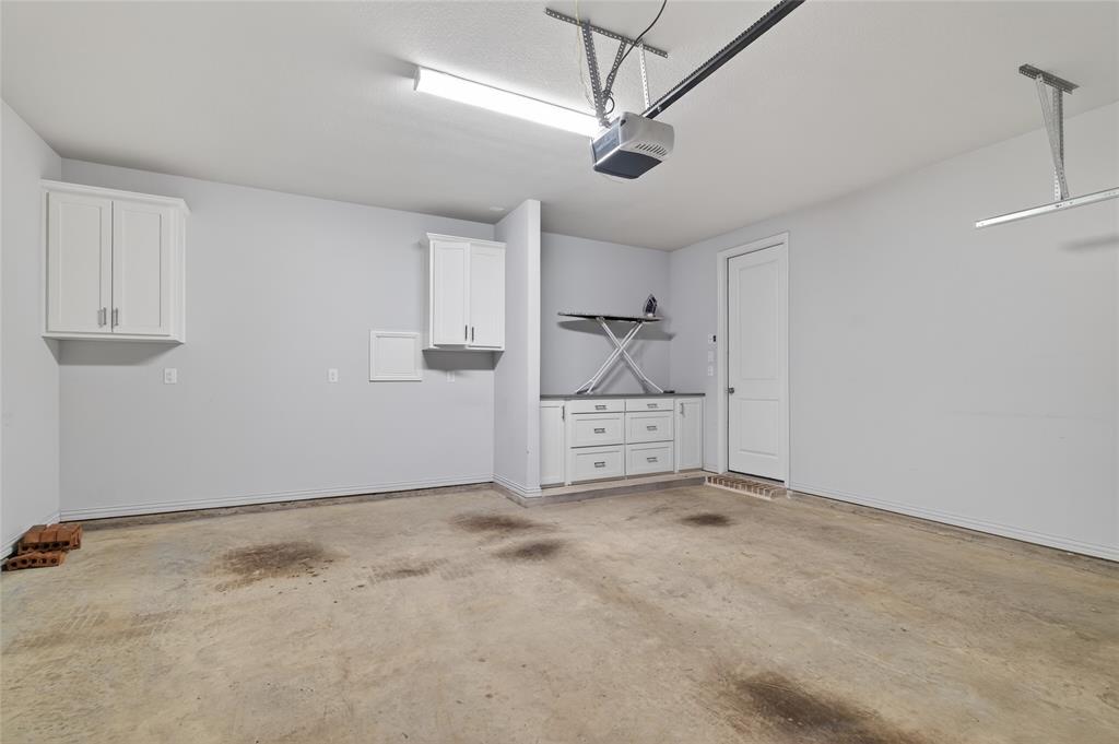 Castle Hills Ph 10 Lewisvil - Residential