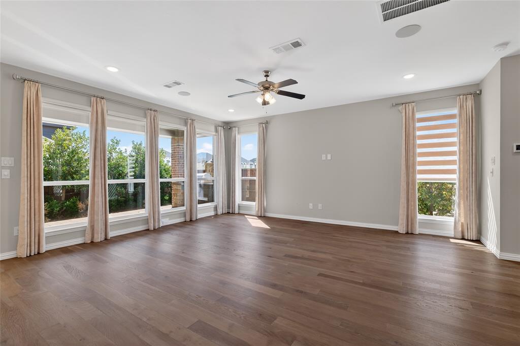 Castle Hills Ph 10 Lewisvil - Residential