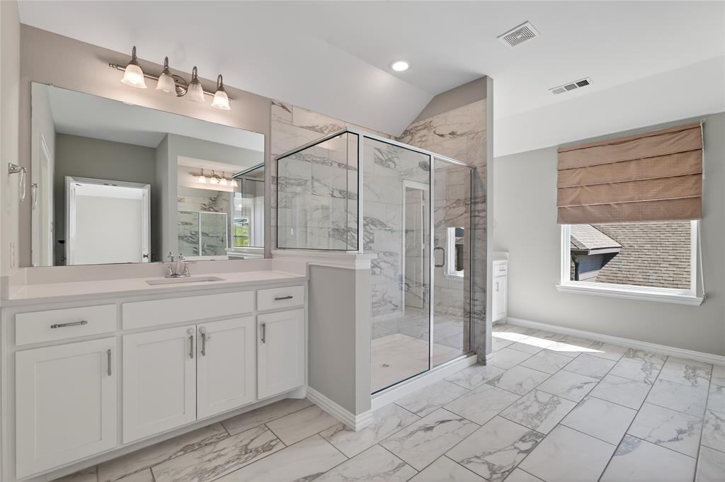 Castle Hills Ph 10 Lewisvil - Residential