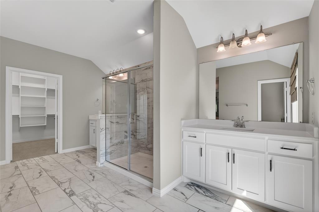 Castle Hills Ph 10 Lewisvil - Residential