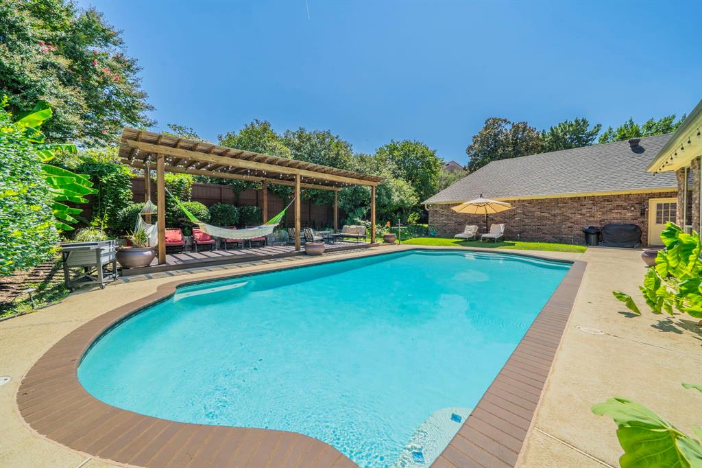 2121 Bay Club Drive