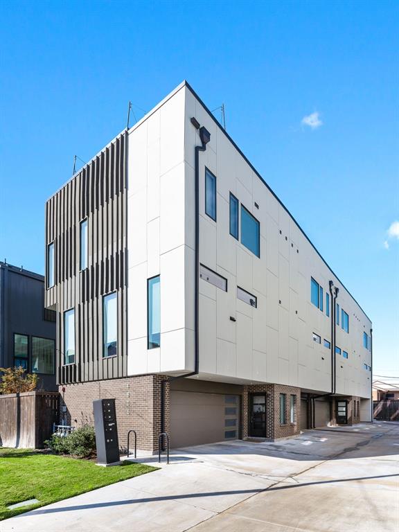 Rick & Hurts North Fitzhugh Ave - Residential Lease