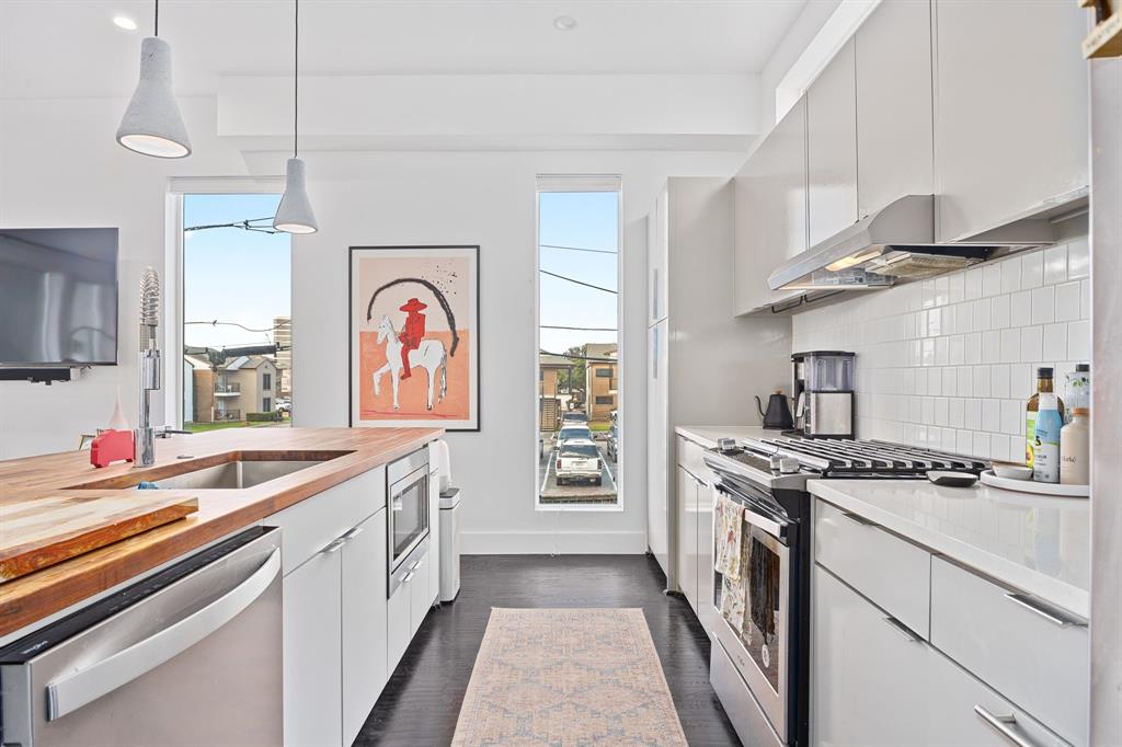 Rick & Hurts North Fitzhugh Ave - Residential Lease