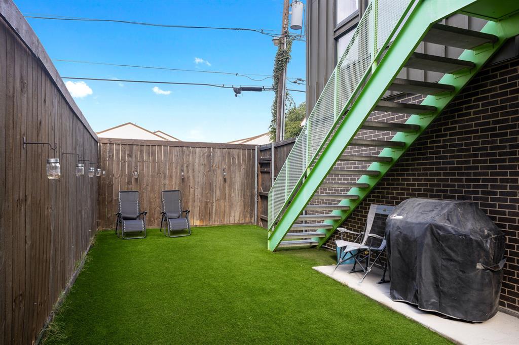 Rick & Hurts North Fitzhugh Ave - Residential Lease