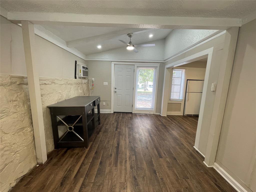 Chamberlain Arlington Heights 1st - Residential Lease