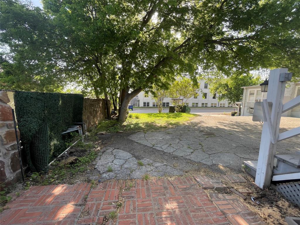 Chamberlain Arlington Heights 1st - Residential Lease