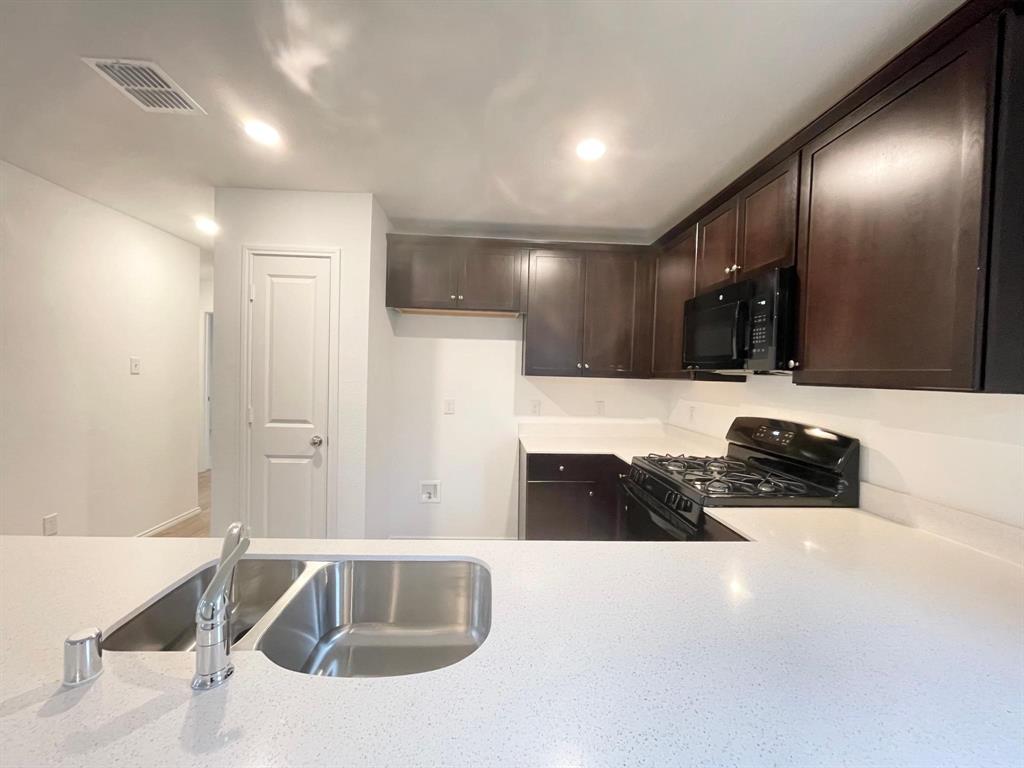 Bluebonnet Estates Ph 1 - Residential Lease