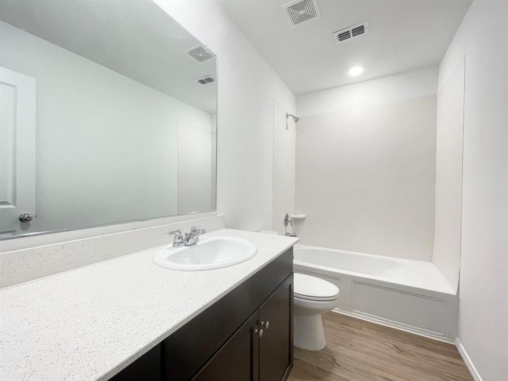 Bluebonnet Estates Ph 1 - Residential Lease