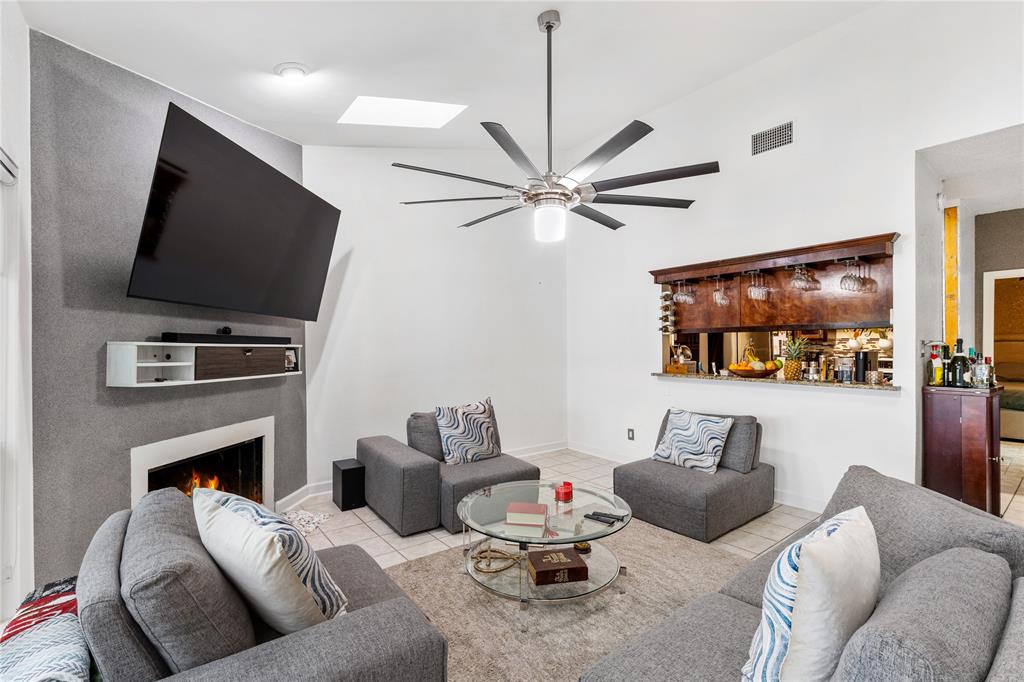 Oaks On Montfort Ph 02 03 04 - Residential