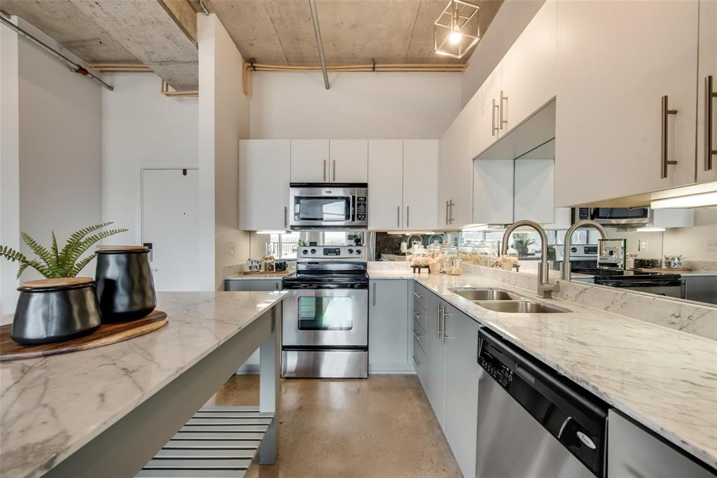 Beat At The South Side Station - Residential