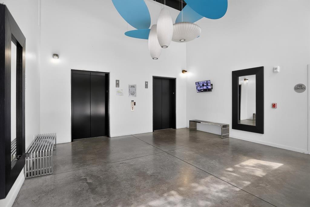 1001 Belleview Street 703