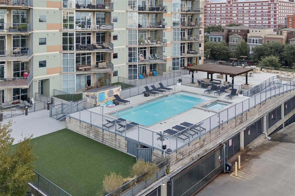 Beat At The South Side Station - Residential