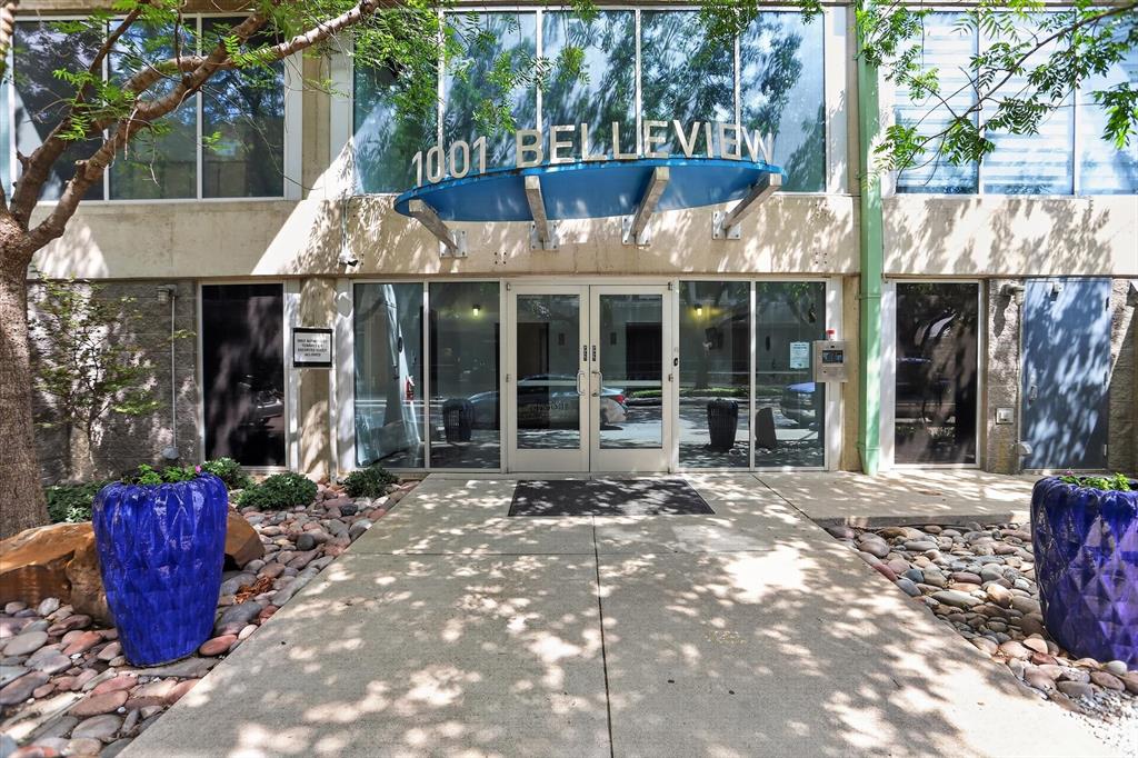 1001 Belleview Street 703
