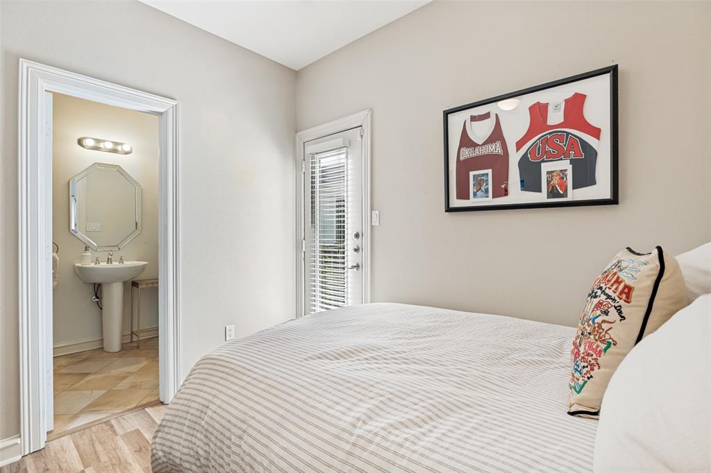 2022 N Fitzhugh Condos - Residential