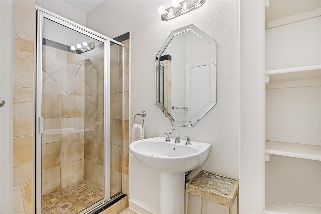 2022 N Fitzhugh Condos - Residential