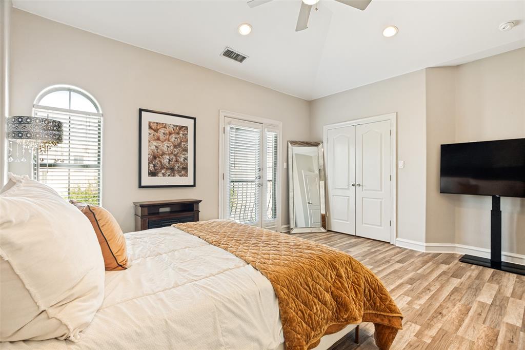 2022 N Fitzhugh Condos - Residential