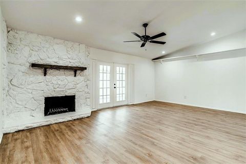 Tiny photo for 1810 Guinevere Street, Arlington, TX 76014 (MLS # 21093929)