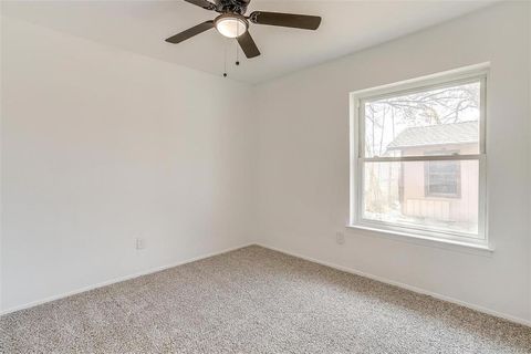 Tiny photo for 1810 Guinevere Street, Arlington, TX 76014 (MLS # 21093929)
