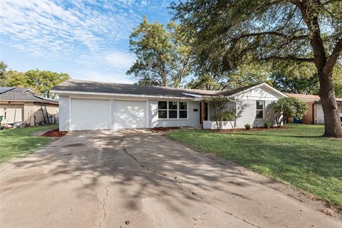 Photo of 5017 Sabelle Lane, Haltom City, TX 76117 (MLS # 21201971)
