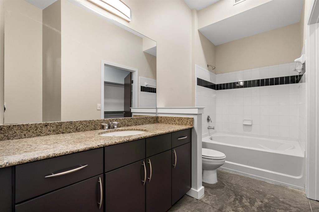 Texas & Pacific Lofts Condo - Residential Lease