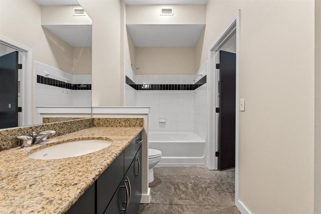 Texas & Pacific Lofts Condo - Residential Lease