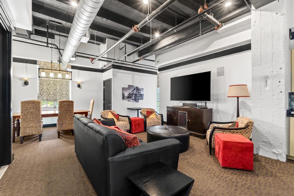 Texas & Pacific Lofts Condo - Residential Lease
