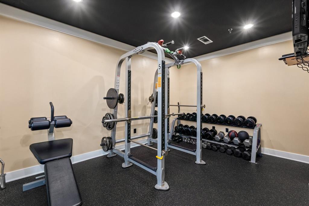 Texas & Pacific Lofts Condo - Residential Lease