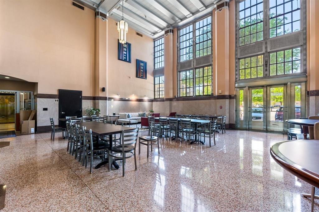 Texas & Pacific Lofts Condo - Residential Lease