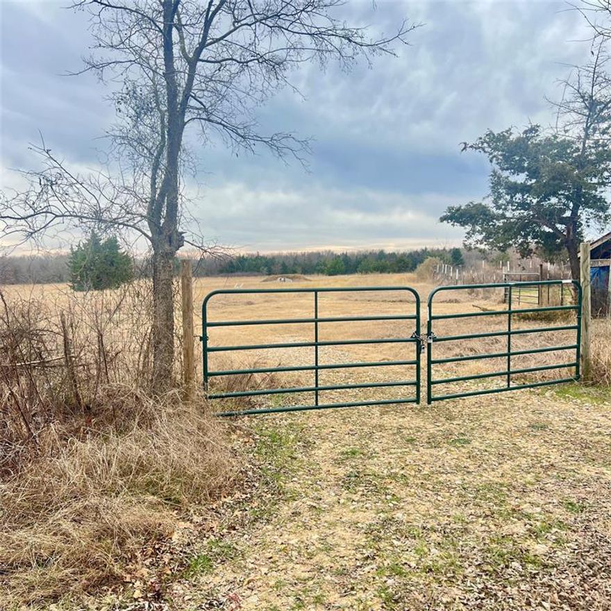 Peaceful 24 acres with two natural ponds, thick woods, and a wide-open meadow ideal for building your dream home or cabin. Rich with wildlife, quiet trails, and wide open skies, this land is perfect for hunting, fishing, recreation, or creating a private country retreat. A true slice of rural living with room to roam and make it your own.