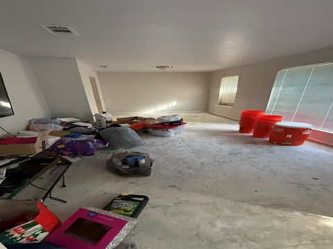 Tiny photo for 655 W Pentagon Parkway, Dallas, TX 75224 (MLS # 21088225)